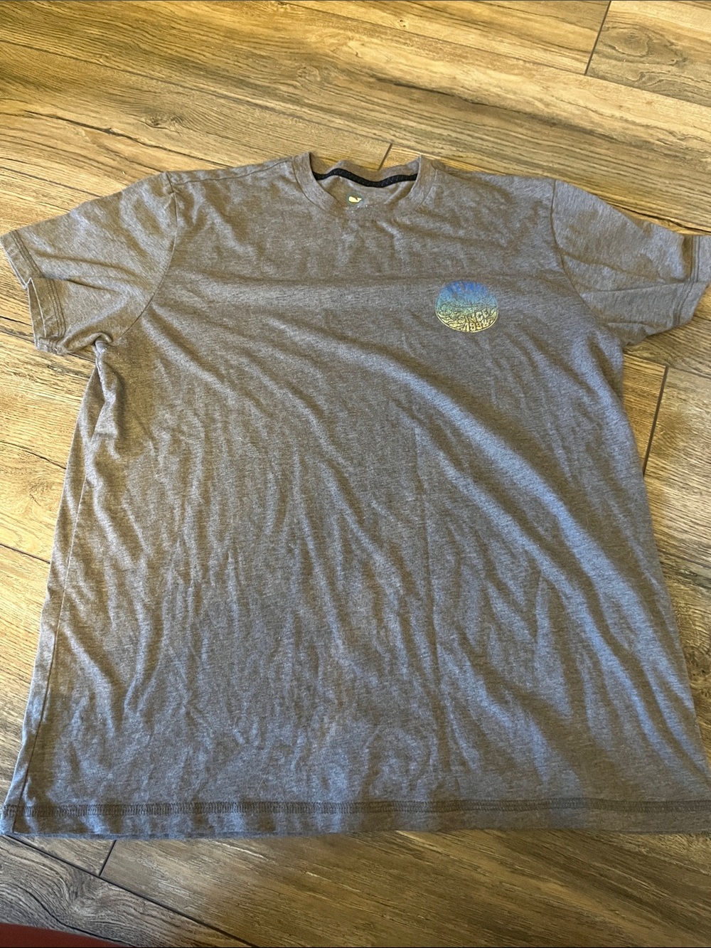 Men's vineyard vines Gray Short-Sleeve Graphic Pocket T-Shirt medium